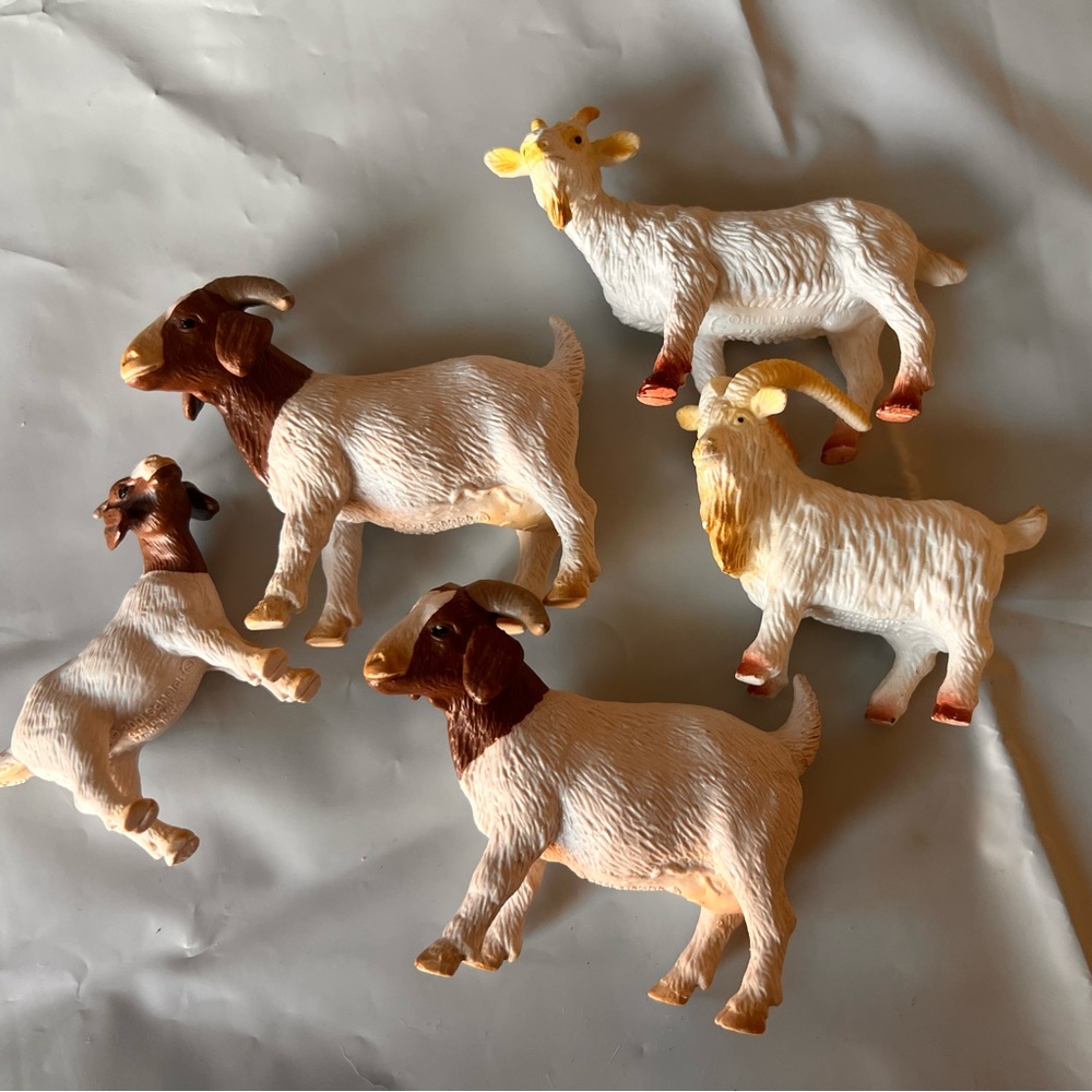 Set of 3 Schleich and 2 Bullyland Germany Goats